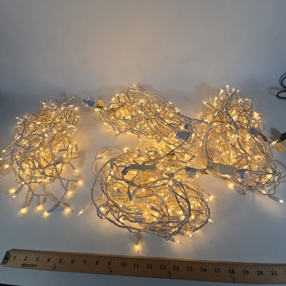 Vtg BRILLIANCE Icicle String Lights QTY 4 Strands Of 150 Bulbs Working 600 Light